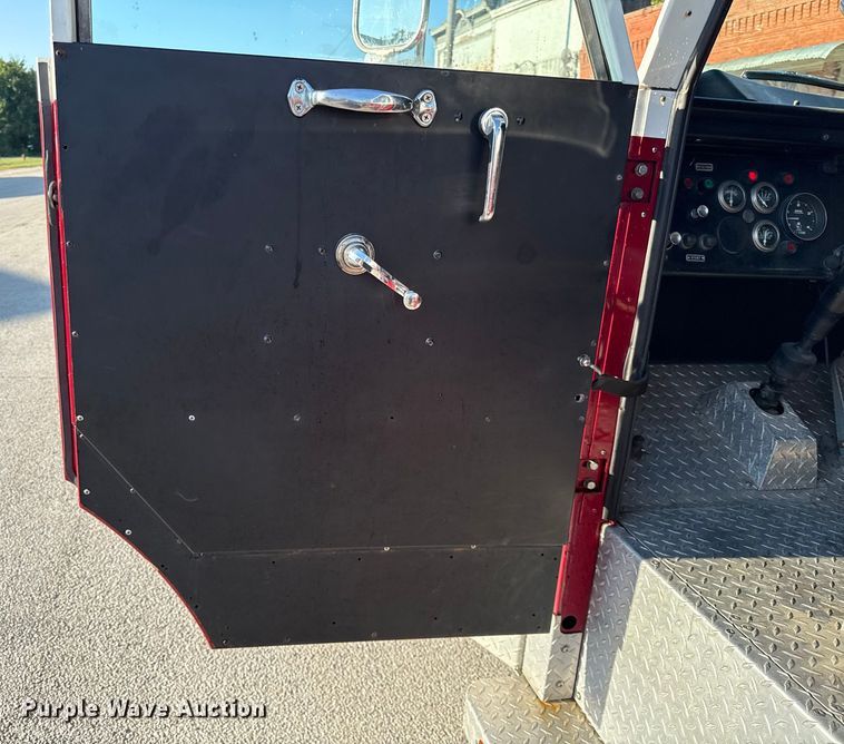 image for item DZ4268 1982 American LaFrance pumper fire truck