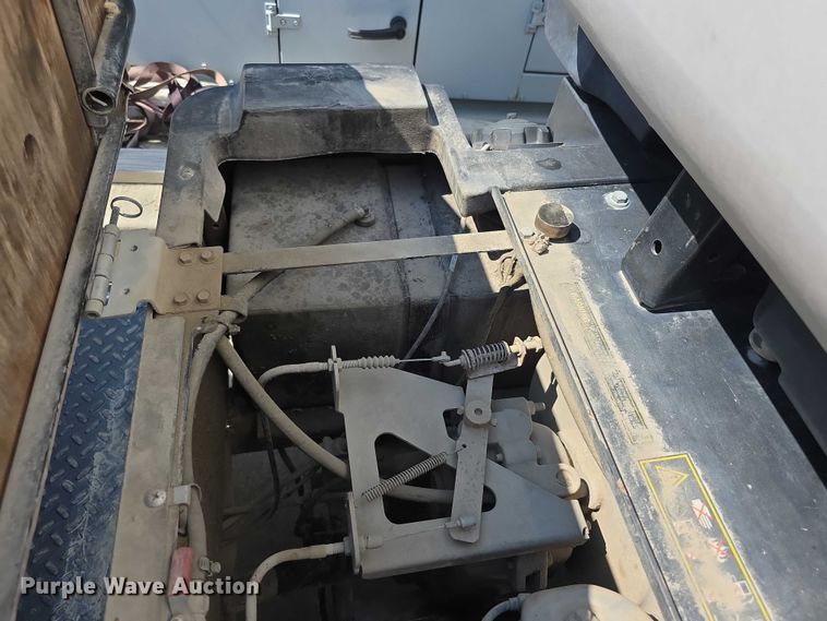 image for item DZ6286 EZ-GO utility vehicle