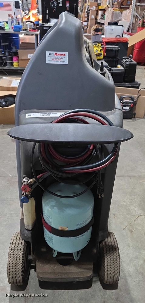 image for item DZ6290 2006 Robinair 34700Z  reclaimer