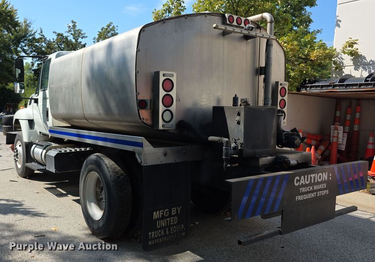 image for item DZ6294 2014 International  7300 tank truck