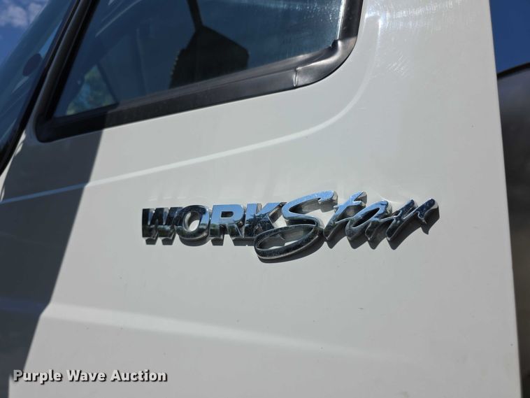 image for item DZ6294 2014 International  7300 tank truck