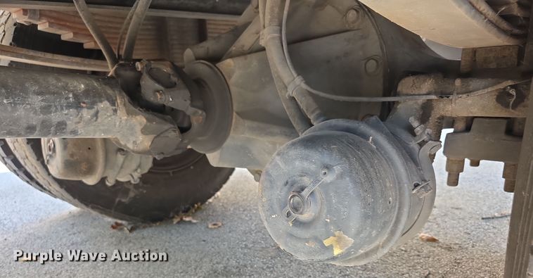 image for item DZ6294 2014 International  7300 tank truck