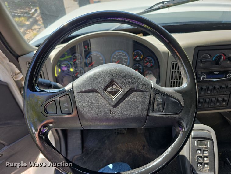 image for item DZ6294 2014 International  7300 tank truck