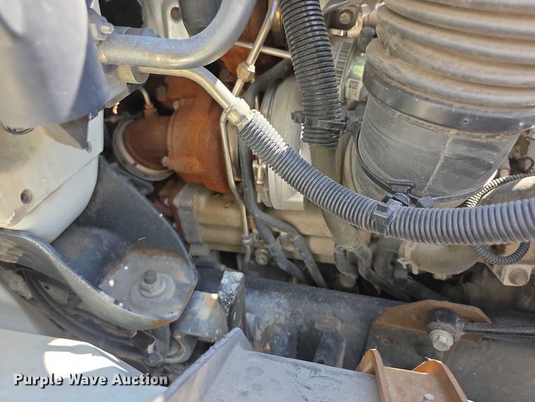 image for item DZ6294 2014 International  7300 tank truck