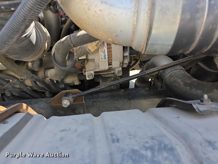 image for item DZ6294 2014 International  7300 tank truck
