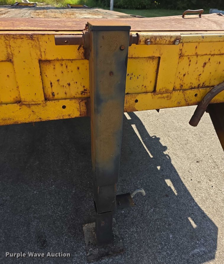 image for item DZ6295 1982 JFW W3 equipment trailer