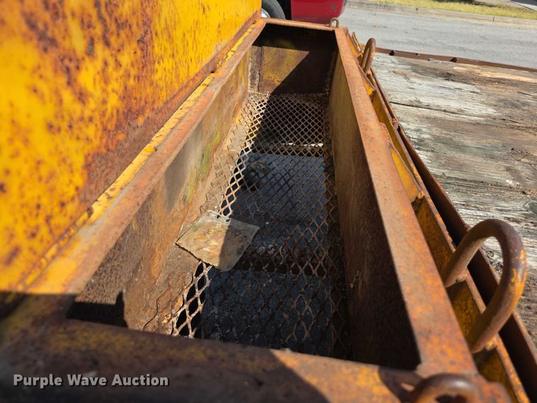 image for item DZ6295 1982 JFW W3 equipment trailer