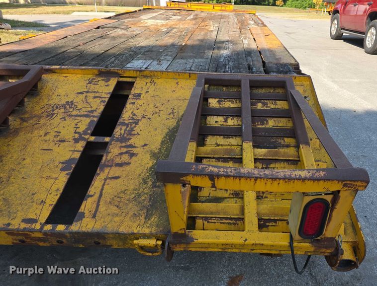 image for item DZ6295 1982 JFW W3 equipment trailer
