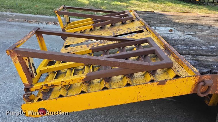 image for item DZ6295 1982 JFW W3 equipment trailer