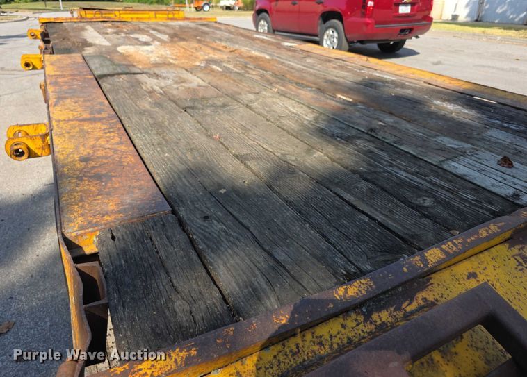 image for item DZ6295 1982 JFW W3 equipment trailer