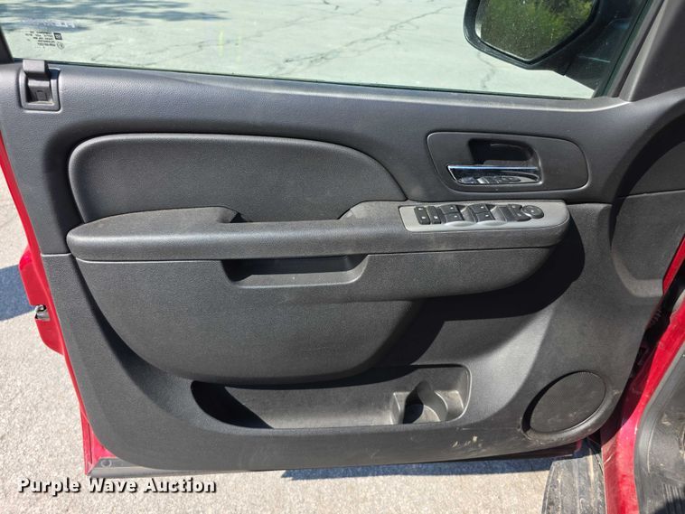 image for item DZ6296 2013 Chevrolet Tahoe SUV