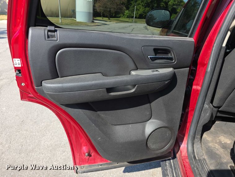 image for item DZ6296 2013 Chevrolet Tahoe SUV