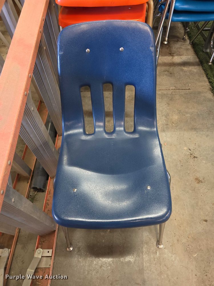 image for item DZ6336 Student chairs 