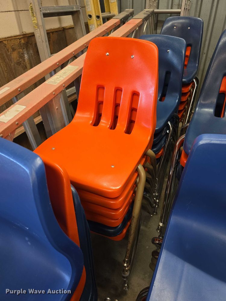 image for item DZ6336 Student chairs 