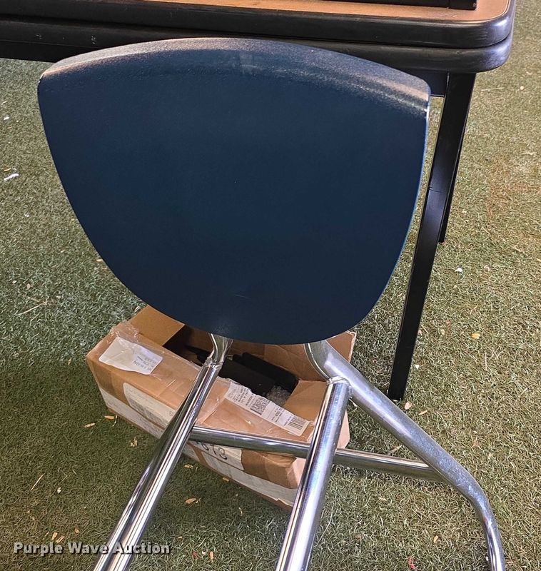 image for item DZ6337 Desk and chairs