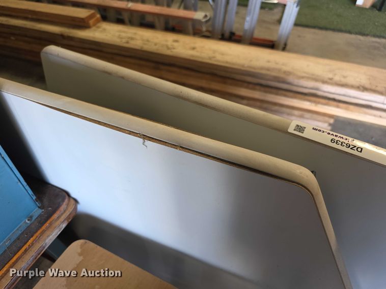 image for item DZ6339 Classroom tables