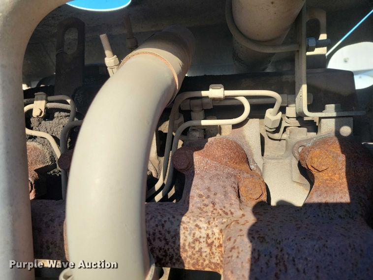 image for item DZ6494 2002 Freightliner FC70 street sweeper truck