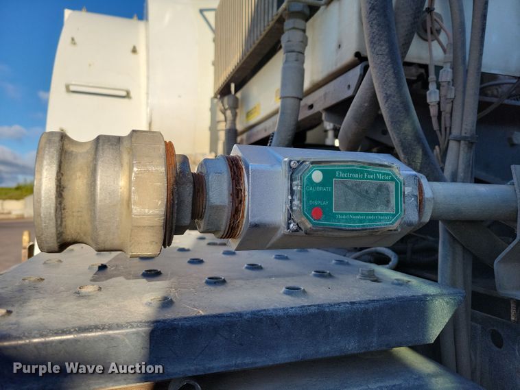 image for item DZ6494 2002 Freightliner FC70 street sweeper truck