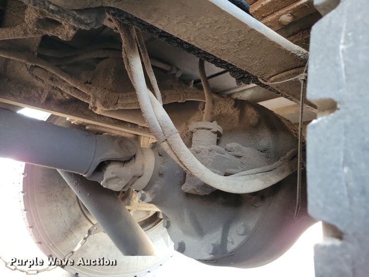 image for item DZ6494 2002 Freightliner FC70 street sweeper truck