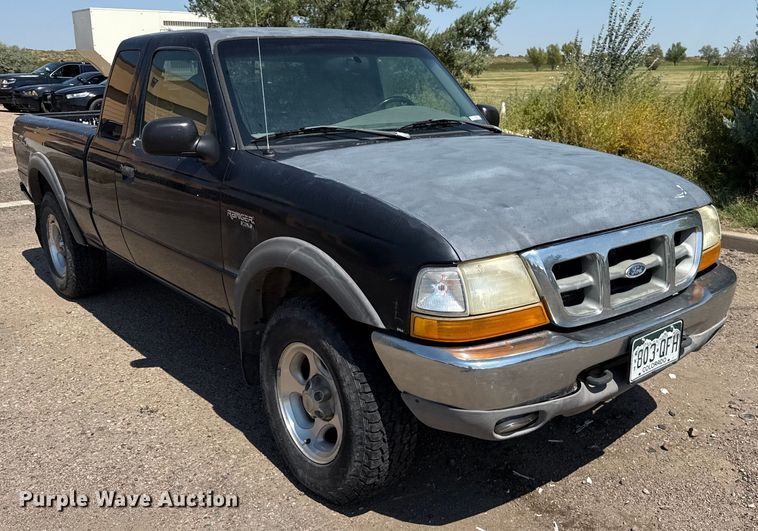image for item DZ8968 1999 Ford Ranger SuperCab pickup truck