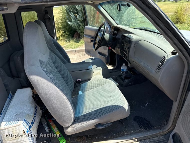 image for item DZ8968 1999 Ford Ranger SuperCab pickup truck