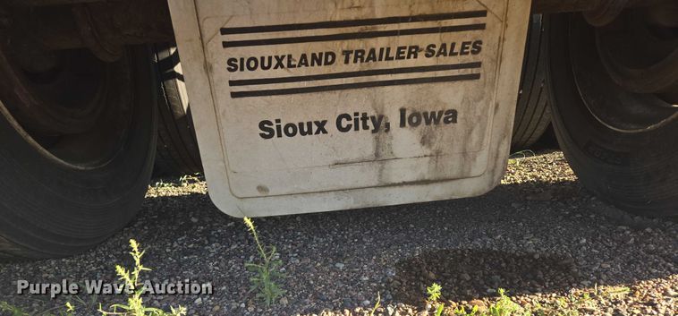 image for item EB1016 1995 Stainless Tank and Equipment tank trailer