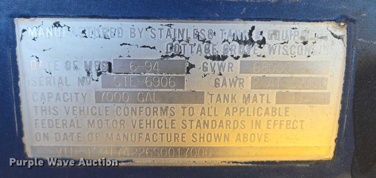 image for item EB1016 1995 Stainless Tank and Equipment tank trailer