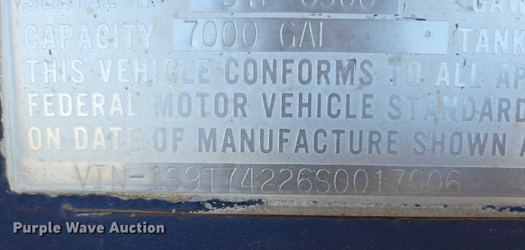 image for item EB1016 1995 Stainless Tank and Equipment tank trailer