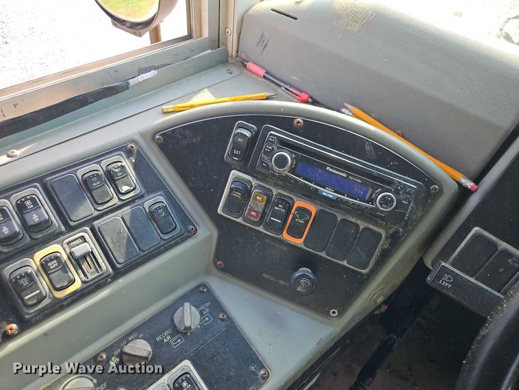 image for item EB8227 2007 Blue Bird school bus