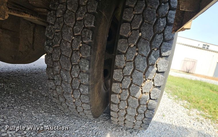 image for item EB8227 2007 Blue Bird school bus