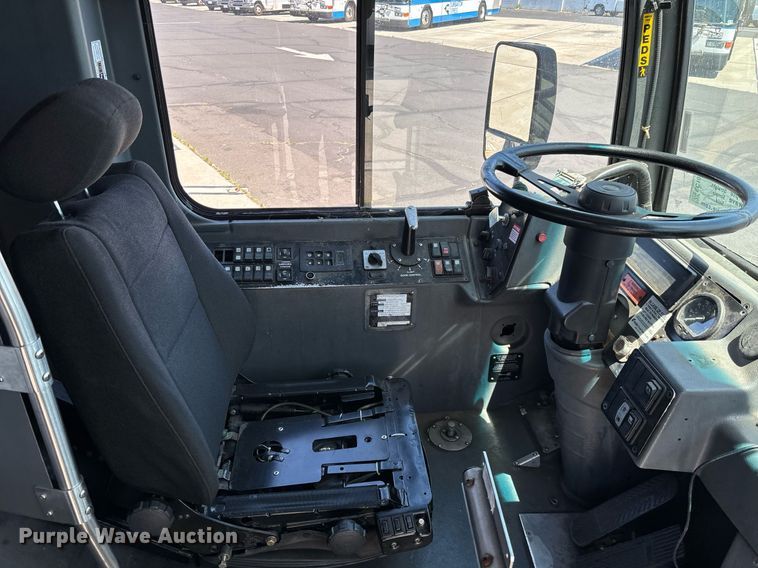 image for item EC1092 2008 Orion bus