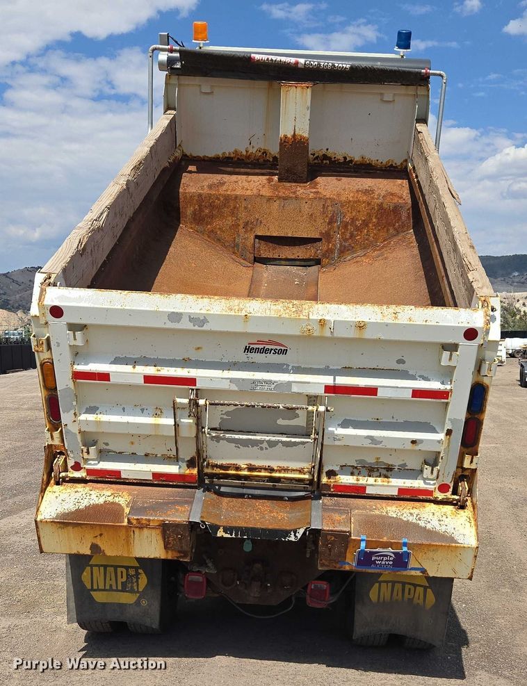 image for item EC1167 2009 International SF625 dump truck