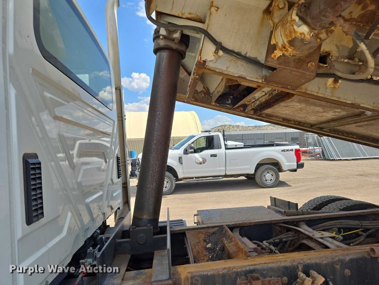 image for item EC1167 2009 International SF625 dump truck