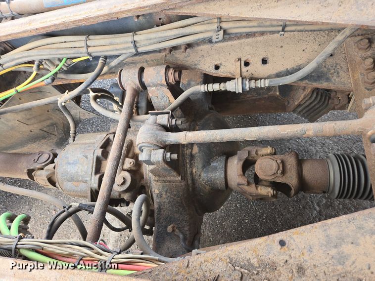 image for item EC1167 2009 International SF625 dump truck