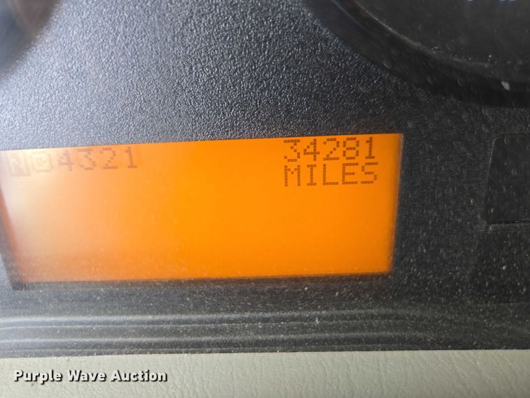 image for item EC1167 2009 International SF625 dump truck