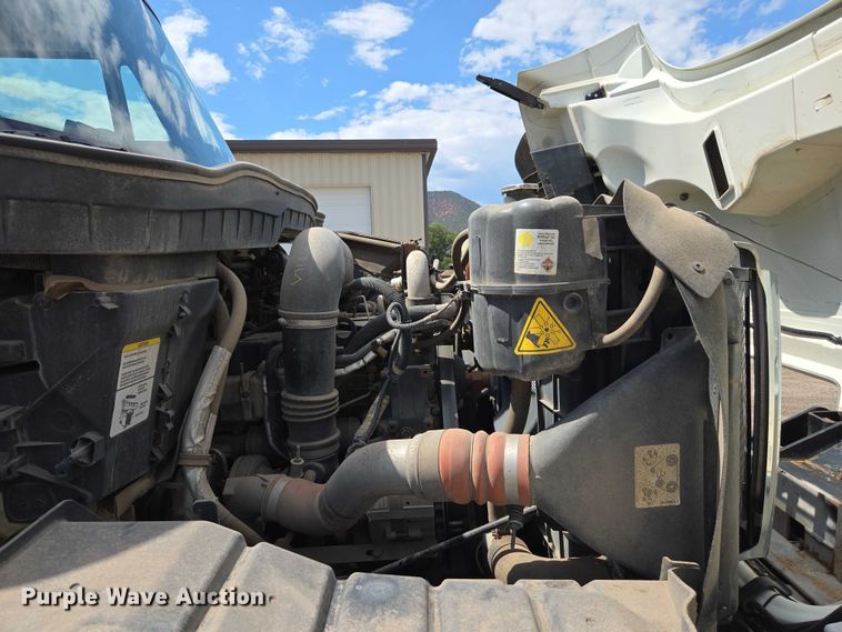 image for item EC1167 2009 International SF625 dump truck