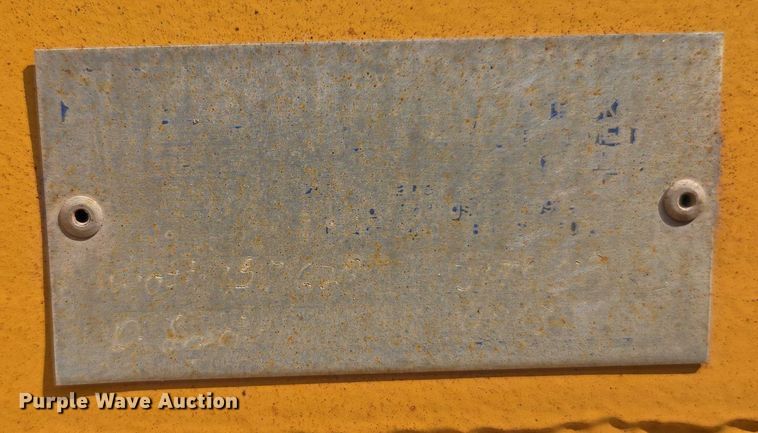 image for item EC1167 2009 International SF625 dump truck