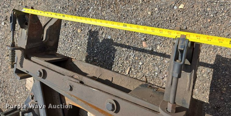 image for item EC1167 2009 International SF625 dump truck