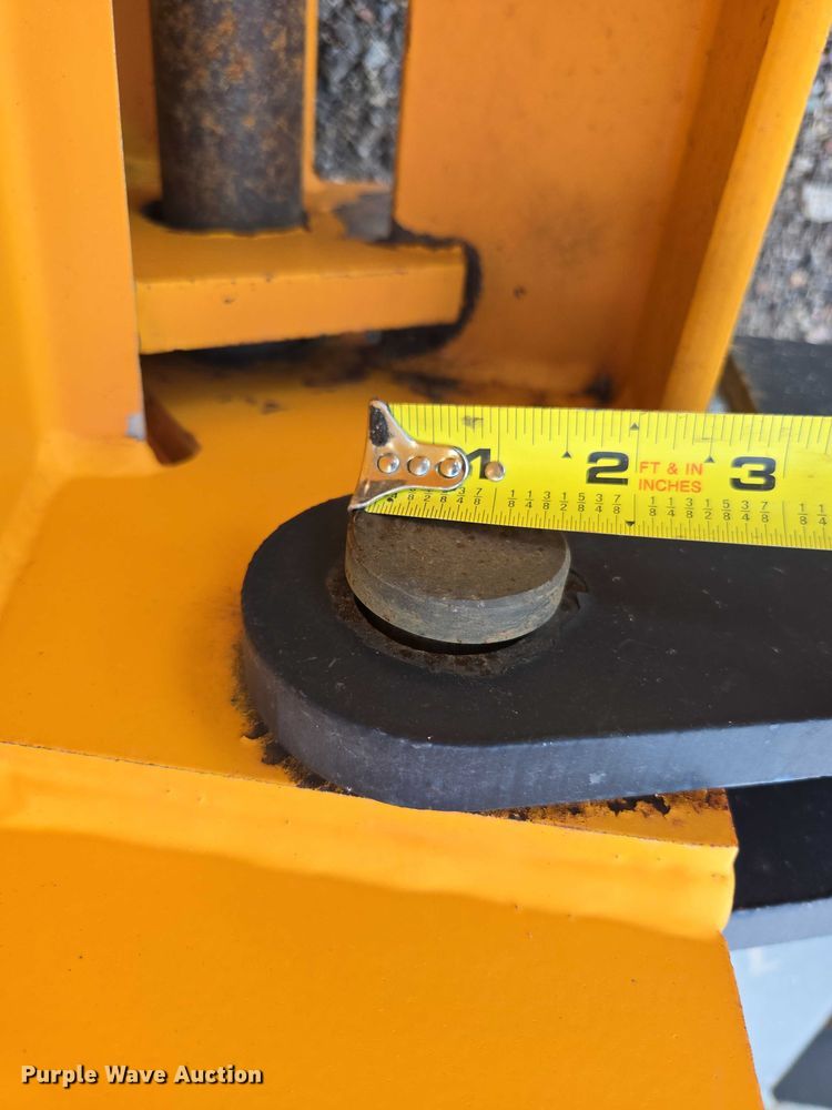 image for item EC1167 2009 International SF625 dump truck