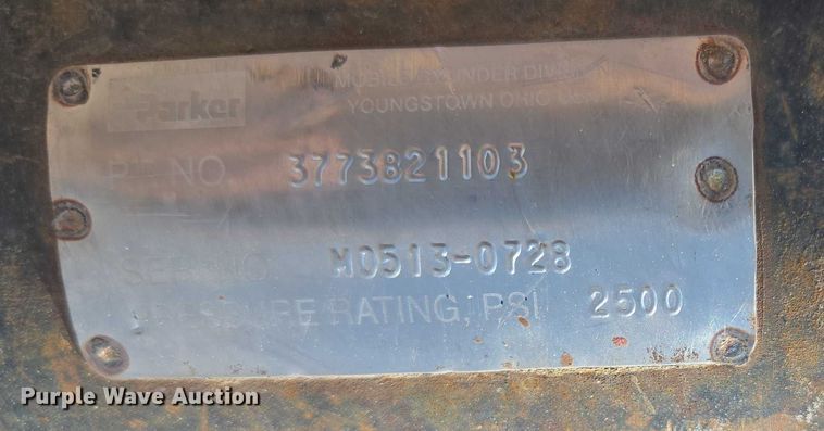 image for item EC1168 2014 Mack Leu refuse truck