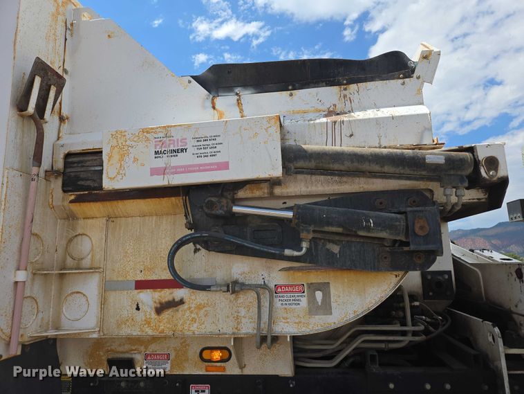 image for item EC1168 2014 Mack Leu refuse truck