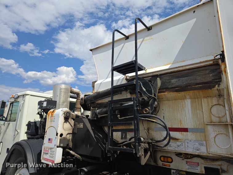 image for item EC1168 2014 Mack Leu refuse truck