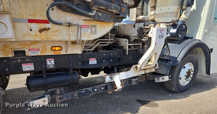 image for item EC1168 2014 Mack Leu refuse truck