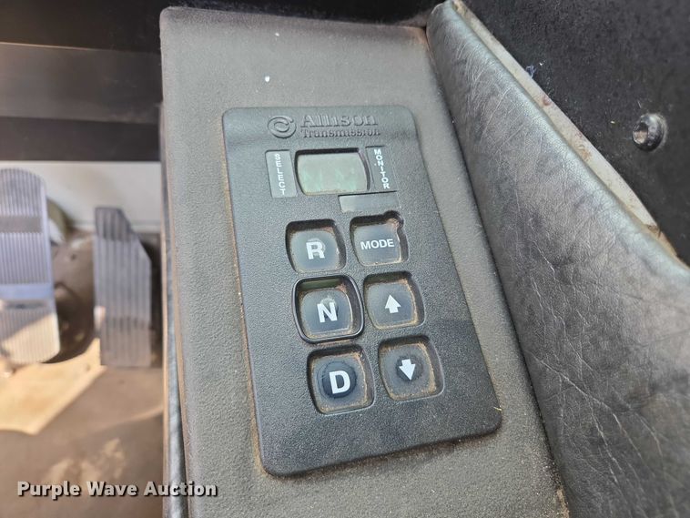 image for item EC1168 2014 Mack Leu refuse truck