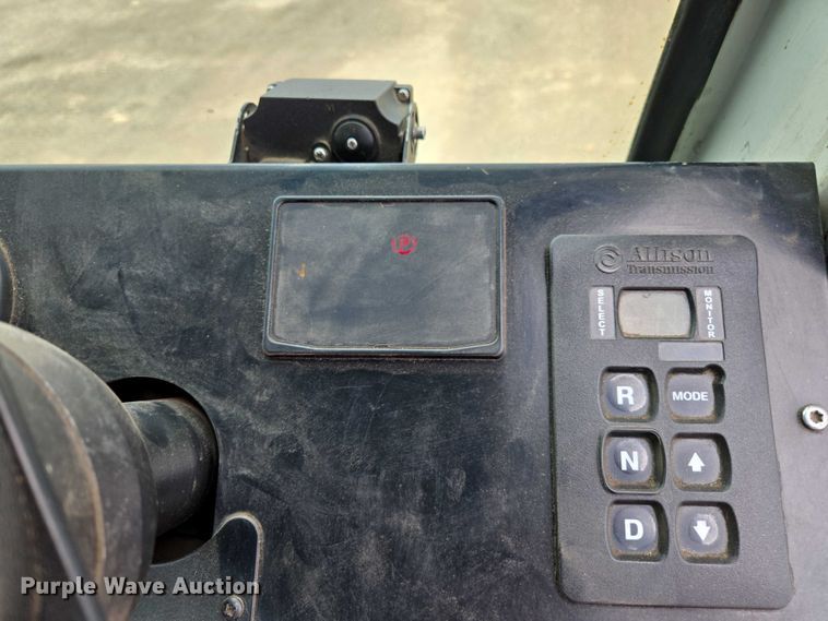 image for item EC1168 2014 Mack Leu refuse truck