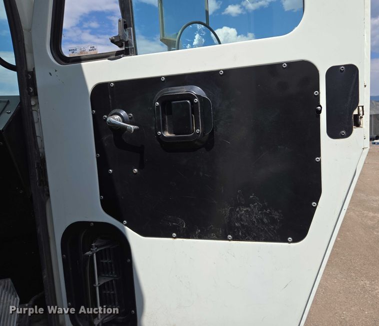 image for item EC1168 2014 Mack Leu refuse truck