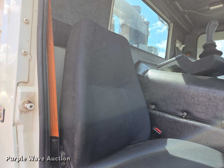 image for item EC1168 2014 Mack Leu refuse truck