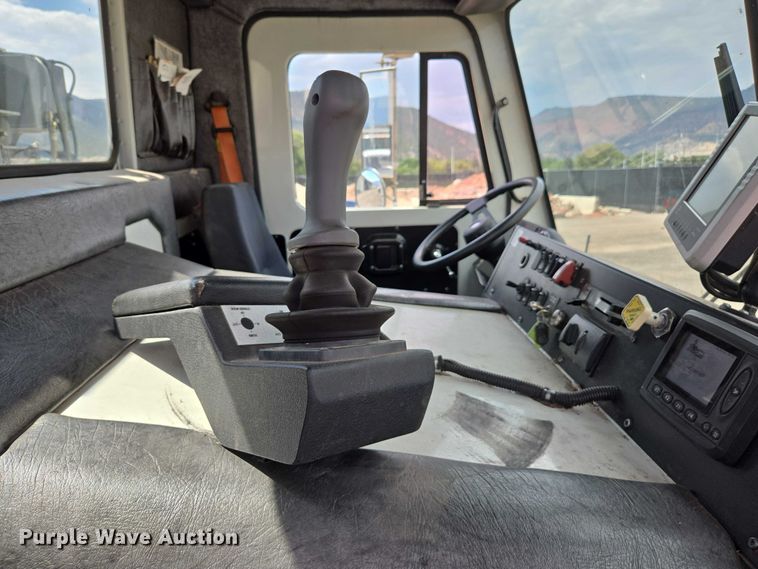 image for item EC1168 2014 Mack Leu refuse truck