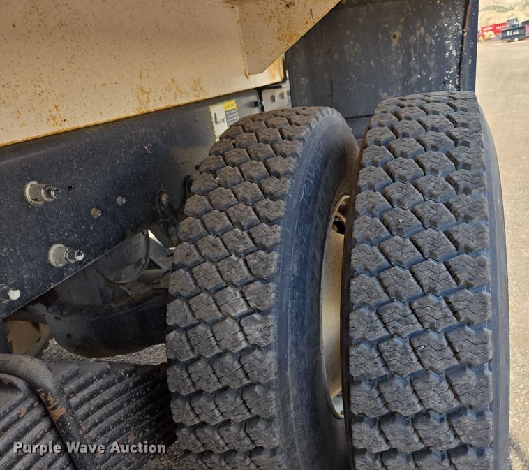 image for item EC1168 2014 Mack Leu refuse truck