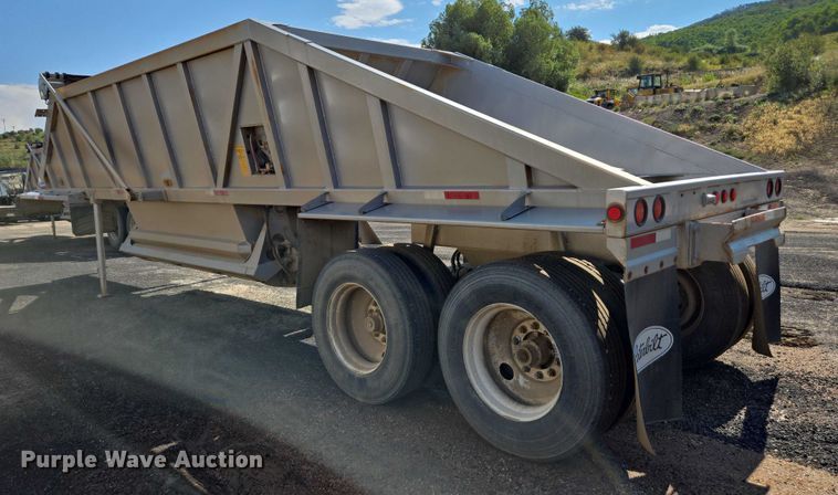 image for item EC1169 2005 Ranch Manufacturing Co. bottom dump trailer